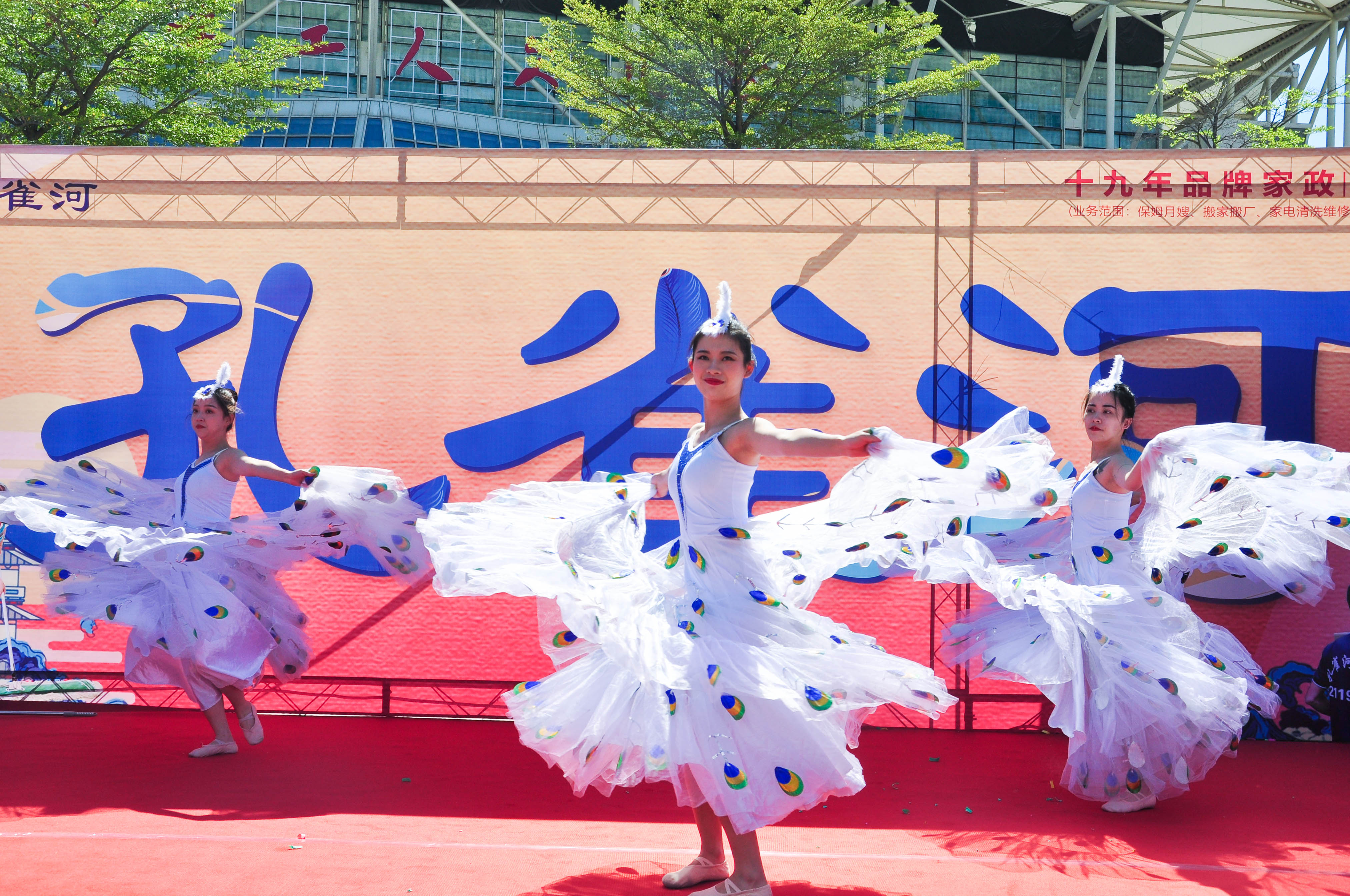 �g��Ц�Z��һ����ʮ�˰���ˇ�R�ψ�������ȸ�������B�T�е����ü�����(ji��)